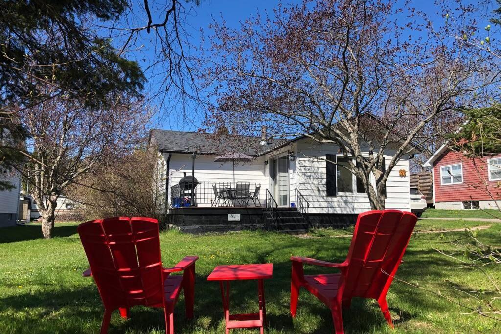 Cozy Chalet Near The Beach Shediac Extérieur photo
