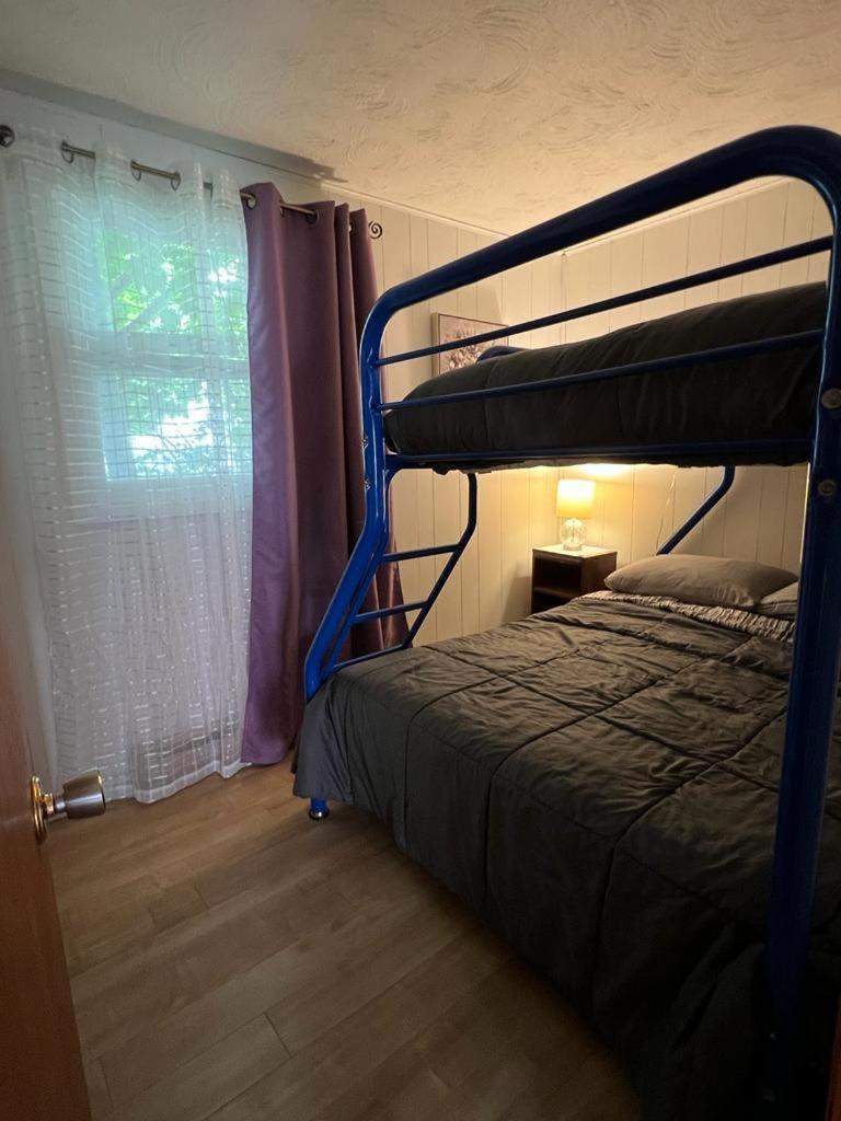 Cozy Chalet Near The Beach Shediac Extérieur photo