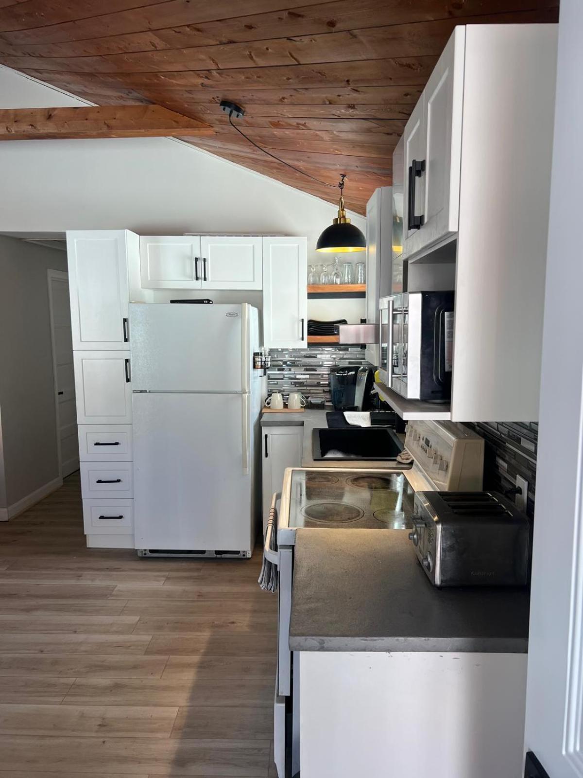 Cozy Chalet Near The Beach Shediac Extérieur photo